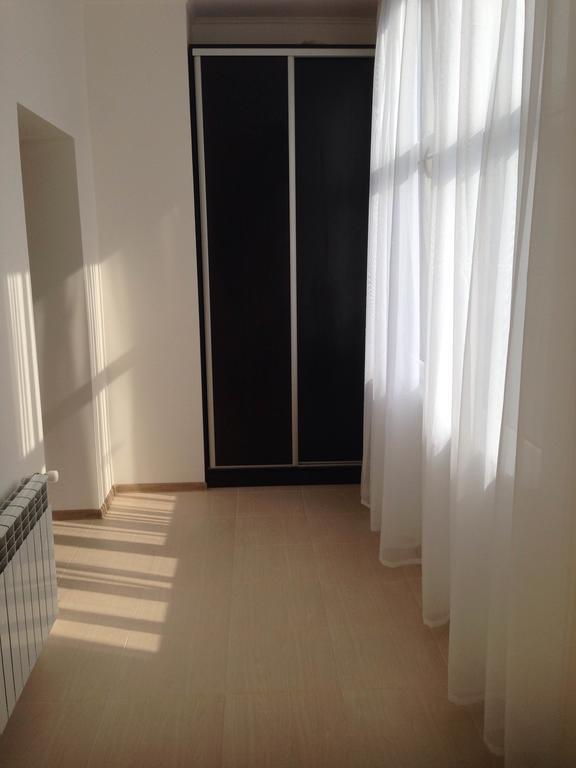 Gil Apartments, On Mynaiska 18 Uzhhorod Εξωτερικό φωτογραφία