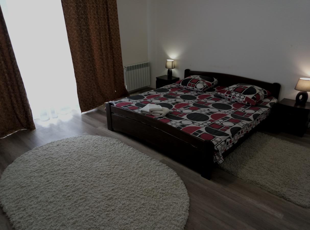 Gil Apartments, On Mynaiska 18 Uzhhorod Εξωτερικό φωτογραφία